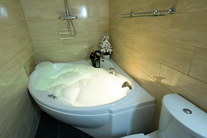 Gwesty'r Marine Hotel & Spa