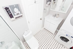 Applewood Suites - Annex Coachhouse Loft