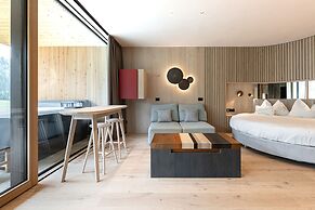 Latemar Hotel Suites & Spa