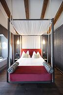 Latemar Hotel Suites & Spa