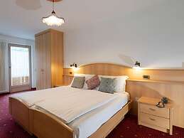 Latemar Hotel Suites & Spa