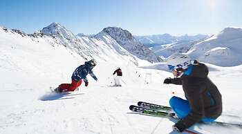 Latemar Hotel Suites & Spa