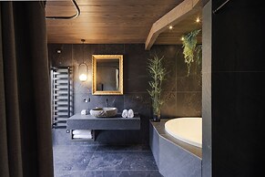 Latemar Hotel Suites & Spa