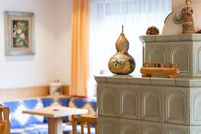 Latemar Hotel Suites & Spa