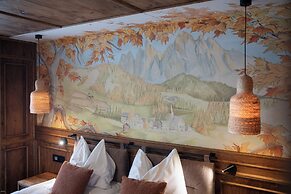 Latemar Hotel Suites & Spa