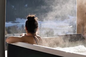 Latemar Hotel Suites & Spa