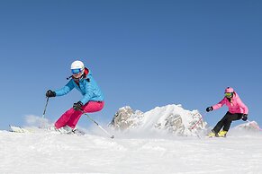 Latemar Hotel Suites & Spa