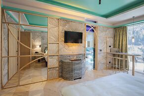 Latemar Hotel Suites & Spa