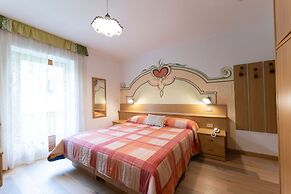 Latemar Hotel Suites & Spa