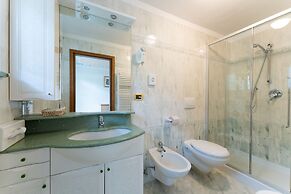 Latemar Hotel Suites & Spa