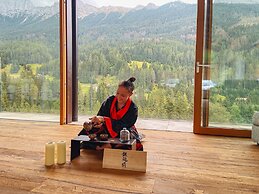 Latemar Hotel Suites & Spa