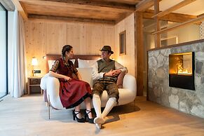 Latemar Hotel Suites & Spa