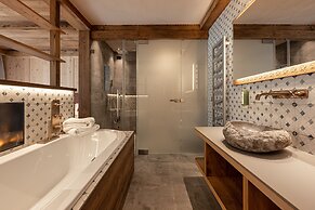 Latemar Hotel Suites & Spa