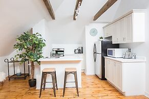 Applewood Suites - Palmerston Avenue