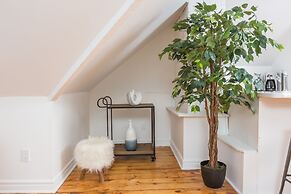 Applewood Suites - Palmerston Avenue