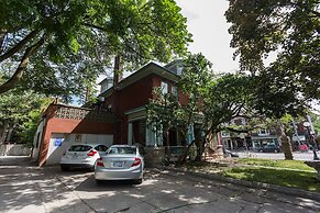 Applewood Suites - Palmerston Avenue