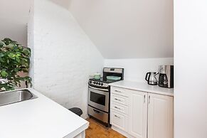 Applewood Suites - Palmerston Avenue