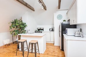 Applewood Suites - Palmerston Avenue