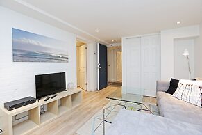 Applewood Suites - Executive Basement