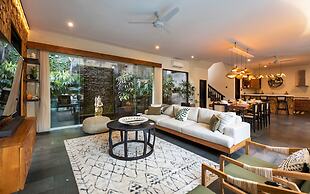 Villa Suvitha by Villa Finder