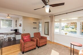 Applewood Suites - Sherway Gardens