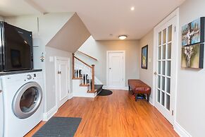 Applewood Suites - Sherway Gardens