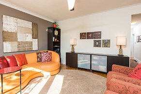 Applewood Suites - Sherway Gardens