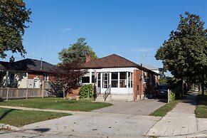 Applewood Suites - Sherway Gardens