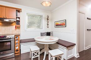 Applewood Suites - Sherway Gardens