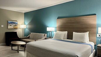Captain Inn & Suites