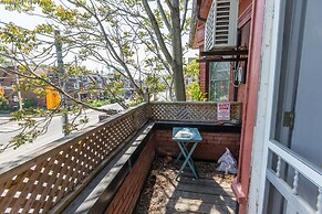 Applewood Suites - 2 BDRM Annex Loft