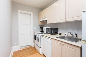 Applewood Suites - 2 BDRM Annex Loft
