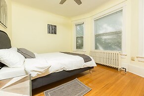 Applewood Suites - 2 BDRM Annex Loft