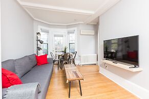 Applewood Suites - 2 BDRM Annex Loft