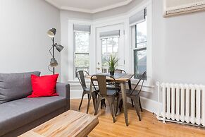 Applewood Suites - 2 BDRM Annex Loft