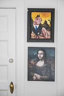 Applewood Suites - Bathurst & College