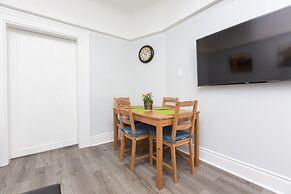 Applewood Suites - The CasaDupont