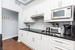 Applewood Suites - Chinatown Loft