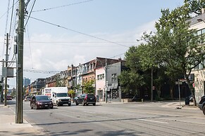 Applewood Suites - West Queen West Lofts