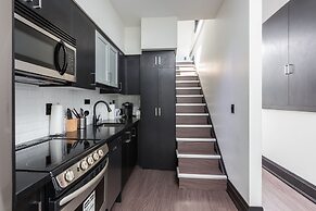 Applewood Suites - West Queen West Lofts