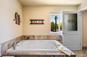 Julie's Park Cafe and Motel