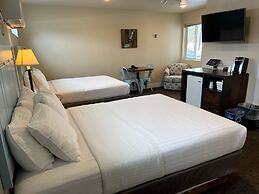 Julie's Park Cafe and Motel