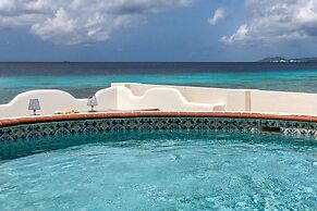 One Ocean Boutique Apartments & Suites Bonaire
