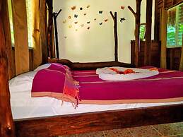 Martz Farm Treehouses & Cabanas