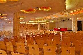 Welcome Meridiana Resort - Families and Couples Only