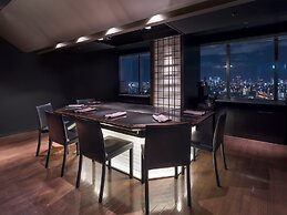 ART HOTEL Osaka Bay Tower