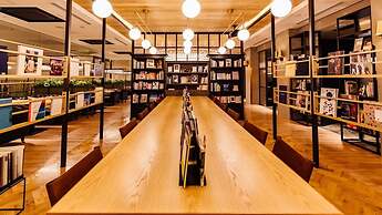 ART HOTEL Osaka Bay Tower