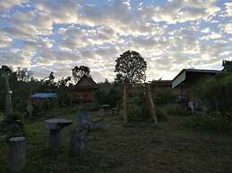 Baan 2 Dao Farmstay - Hostel
