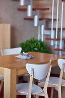 Summer Flower Apartment