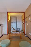 Summer Flower Apartment